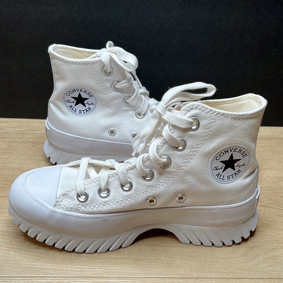CONVERSE Chuck Taylor All Star Lugged 2.0 White Size 5 US - Picture 8 of 10